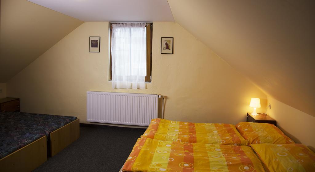 Penzion Pinokio Bozi Dar Bagian luar foto
